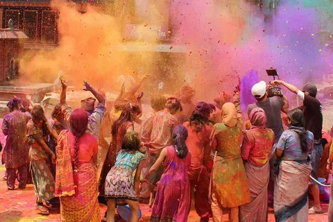 Holi Event Planner